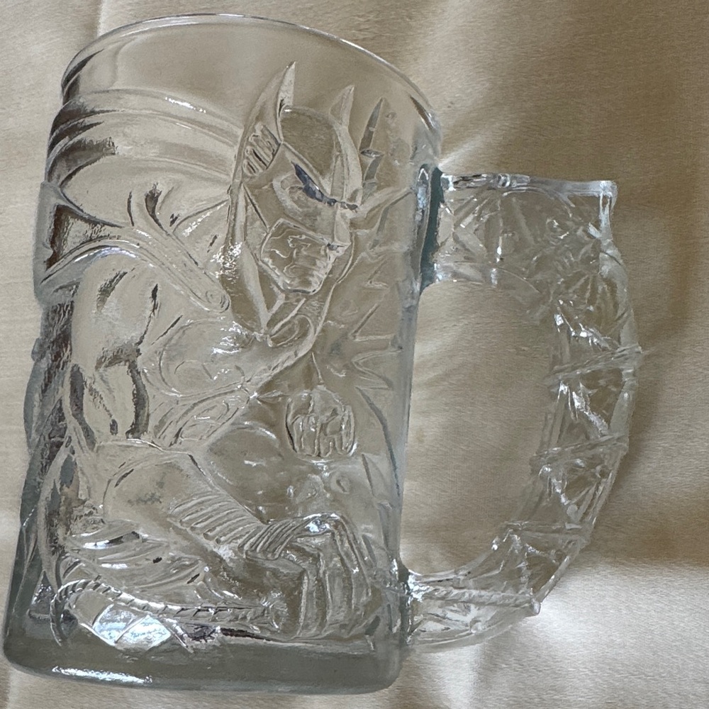 Vtg Batman Forever McDonald's Drinking
Glass Mug 1995 Batman
Comic Embossed Cup